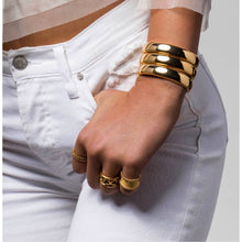 Load image into Gallery viewer, Liza Bangle: Gold